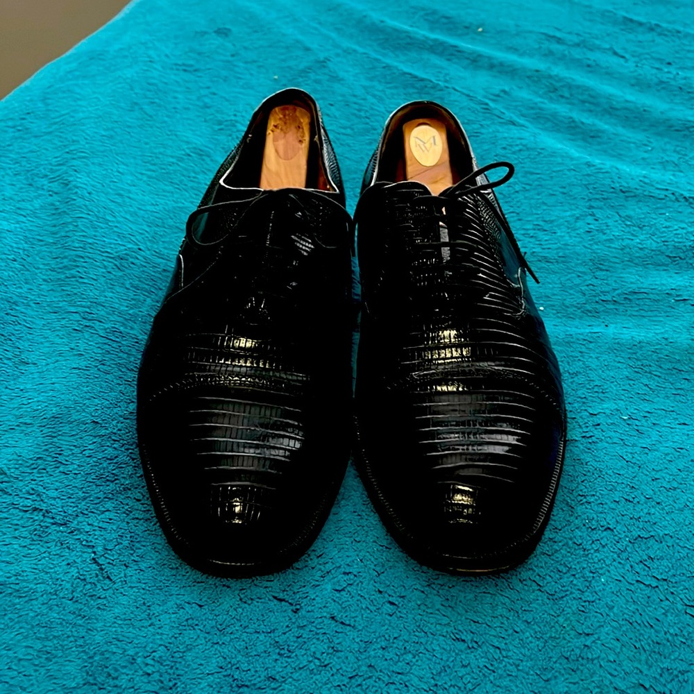 Men’s shoes